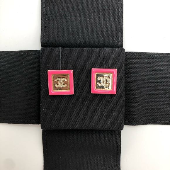 Chanel Earrings - Picture 2 of 6